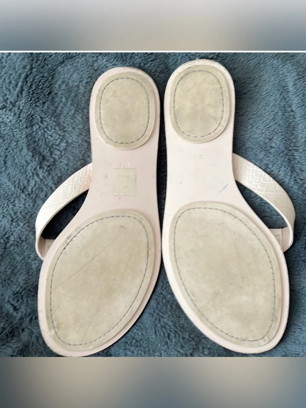 Tory Burch Blush Leather Thong Sandals with Gold Logo